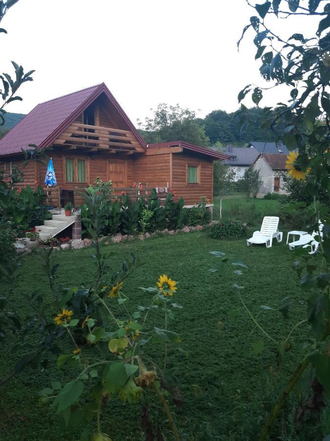 Wooden House "Una" Kulen Vakuf Esterno foto