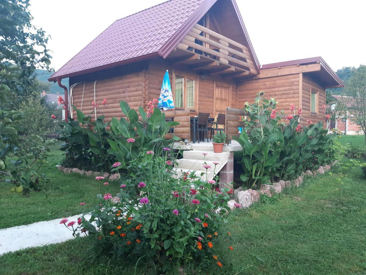 Wooden House "Una" Kulen Vakuf Esterno foto