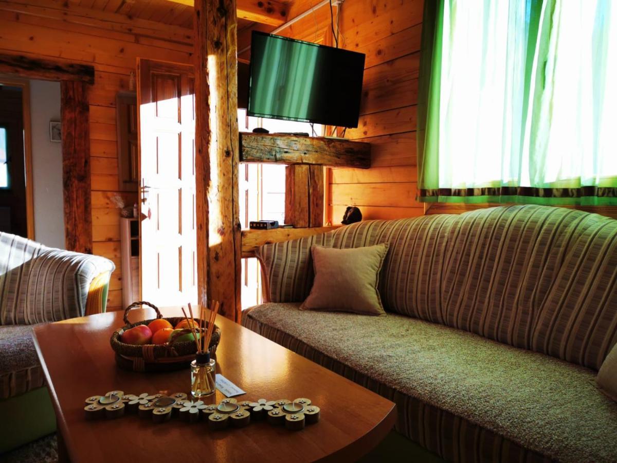 Wooden House "Una" Kulen Vakuf Esterno foto