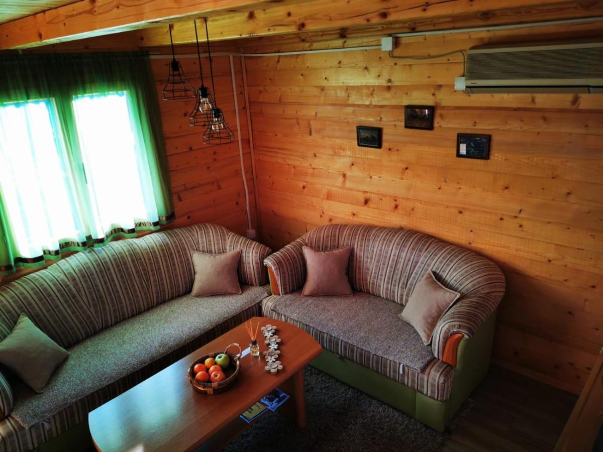 Wooden House "Una" Kulen Vakuf Esterno foto