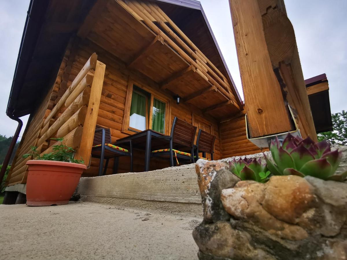 Wooden House "Una" Kulen Vakuf Esterno foto